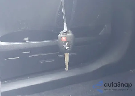 2018 Toyota Rav4 Xle из США, поврежденный, VIN 2T3RFREV4JW794156